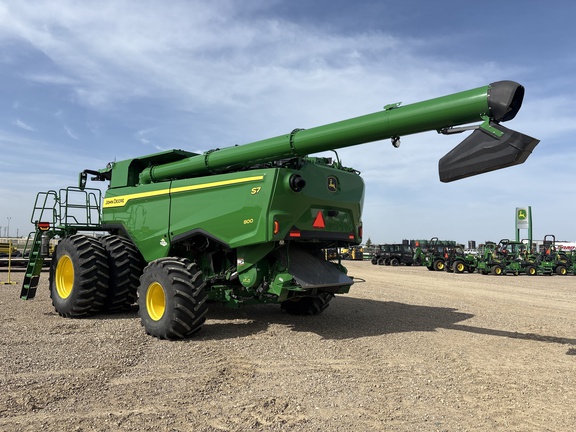 Used 2025 John Deere S7 800 Combines at Horizon Ag & Turf in Lloydminster, AB - Photo8