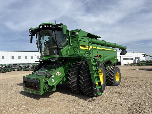  John Deere S7 800