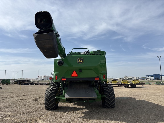 Used 2025 John Deere S7 800 Combines at Horizon Ag & Turf in Lloydminster, AB - Photo7