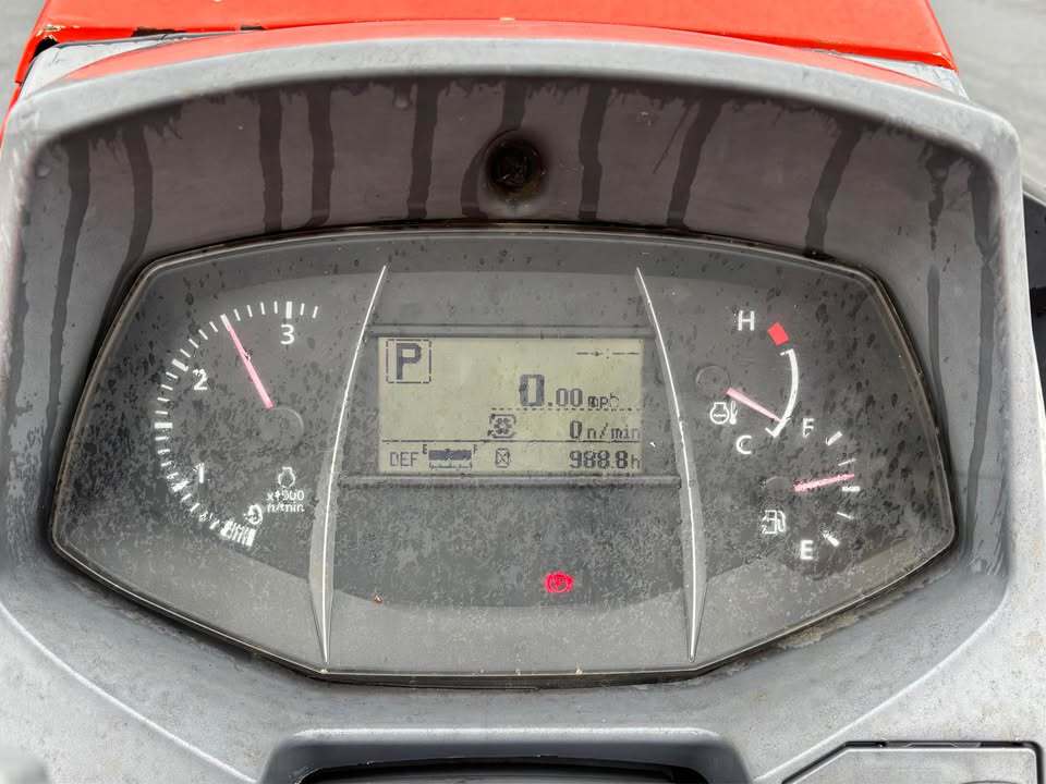 2017 Kubota M5-091 Image 10