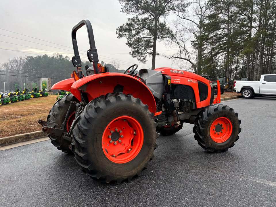 2017 Kubota M5-091 Image 7