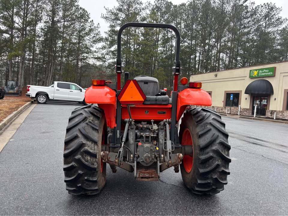 2017 Kubota M5-091 Image 6