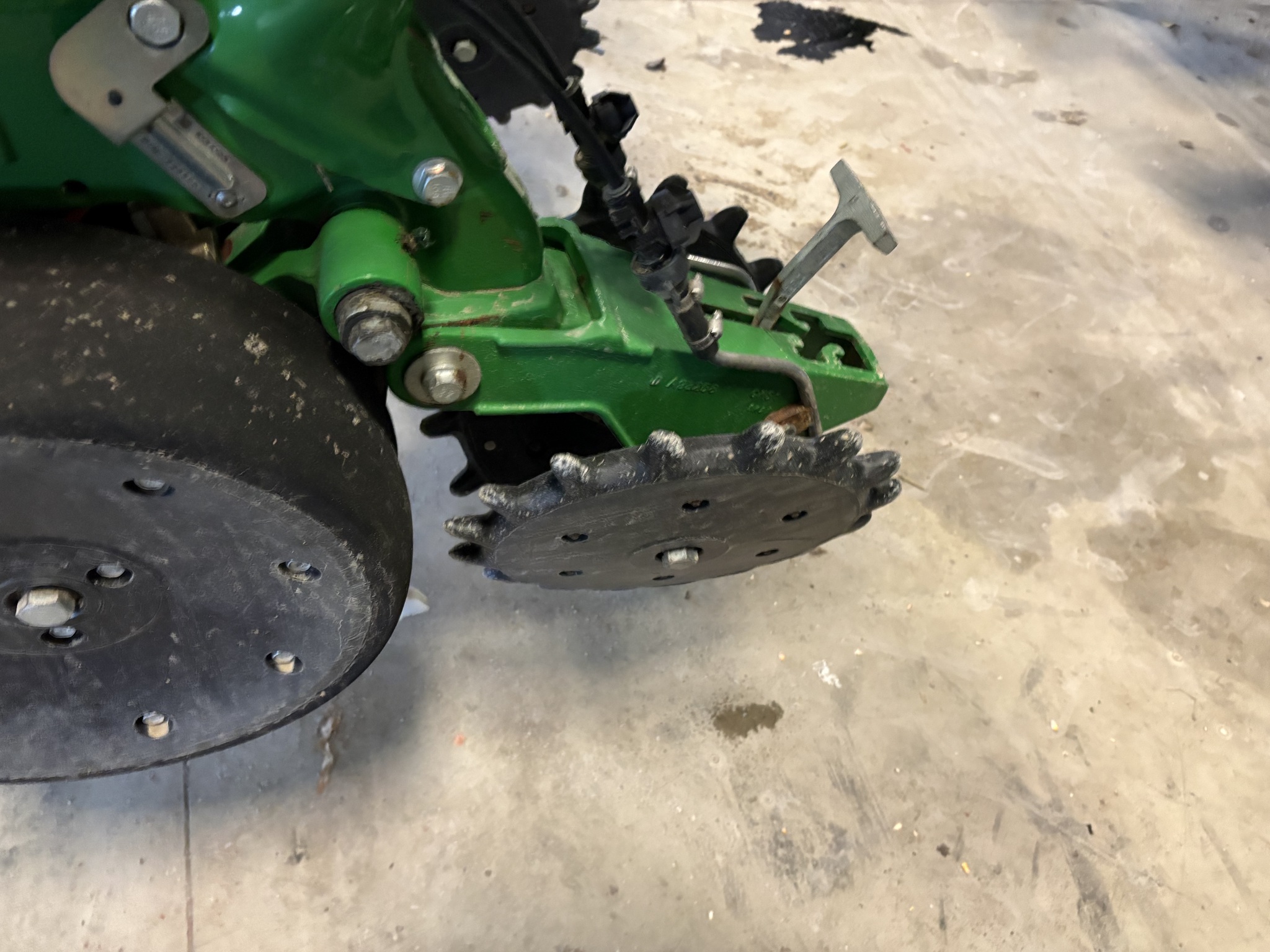 2015 John Deere 1775NT Image 12