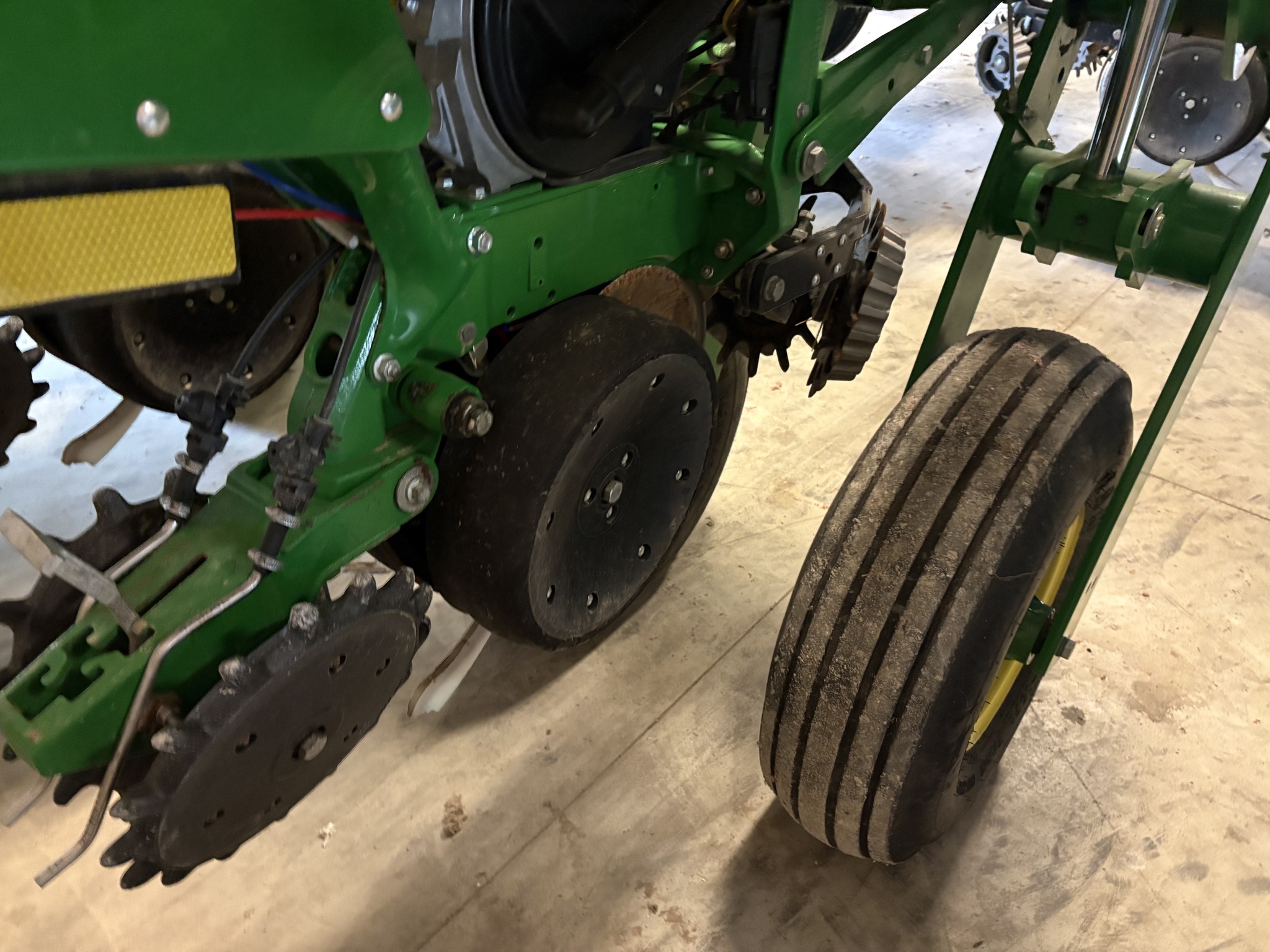 2015 John Deere 1775NT Image 14