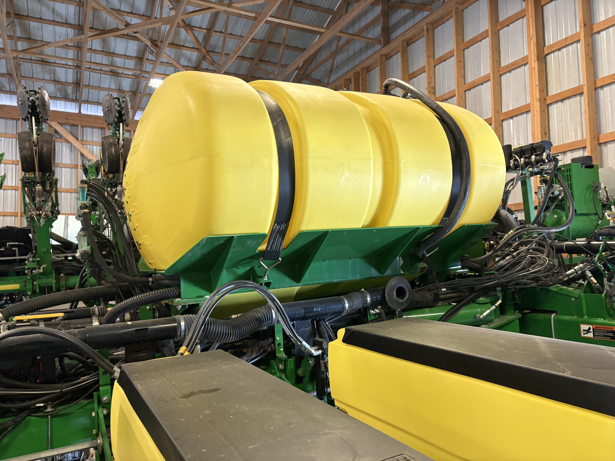 2015 John Deere 1775NT Image 26