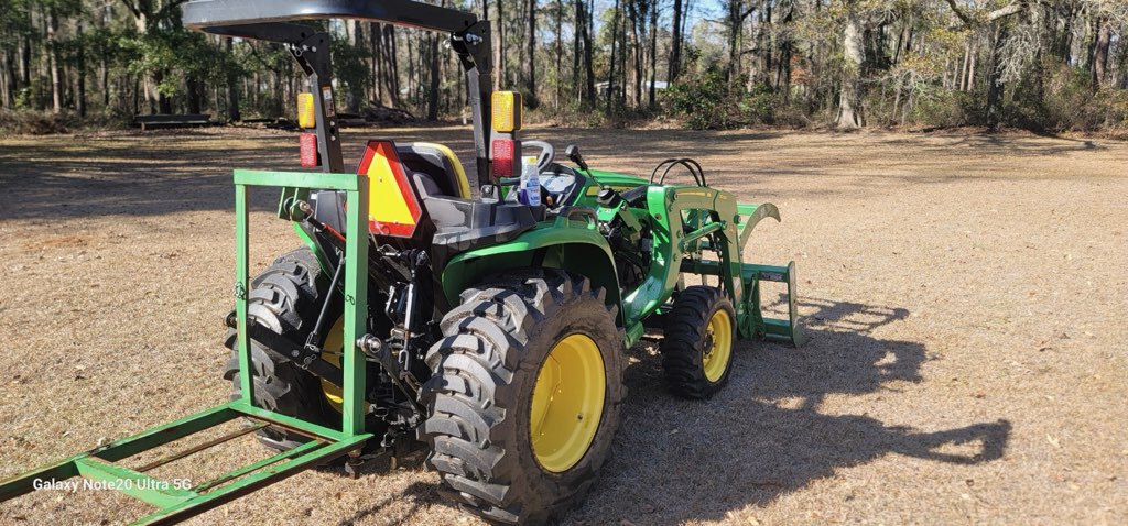 2021 John Deere 3025E Image 2