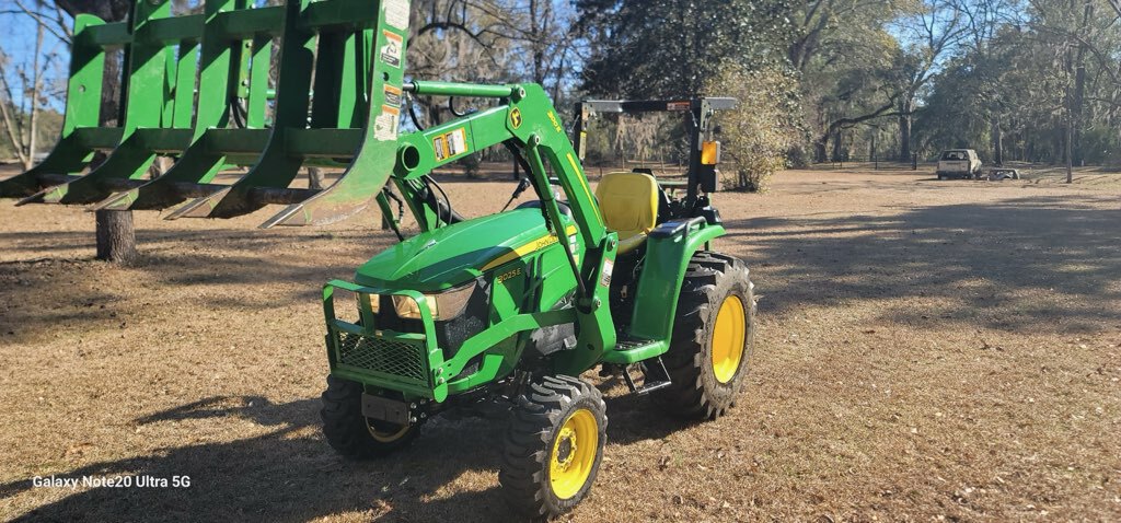 2021 John Deere 3025E Image 3