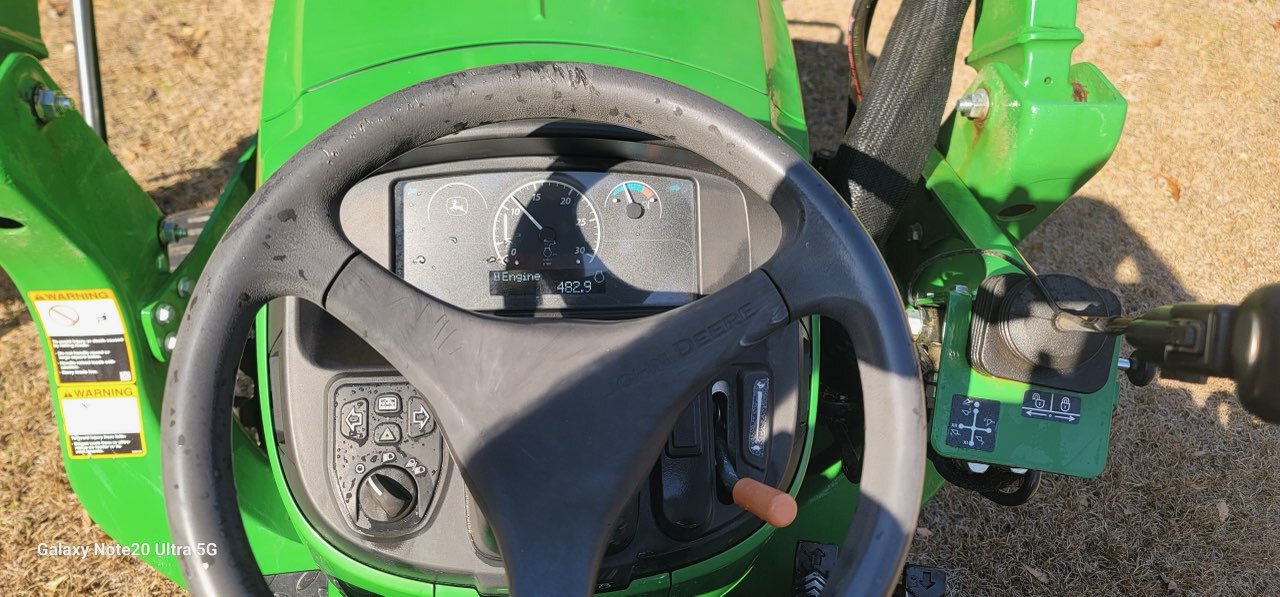 2021 John Deere 3025E Image 4