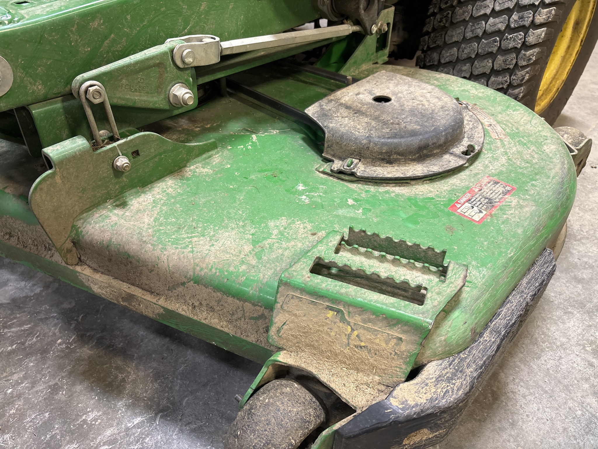 Used 2024 John Deere Z950R Zero Turn Mowers at Koenig Equipment in Franklin, IN - PhotoXL14
