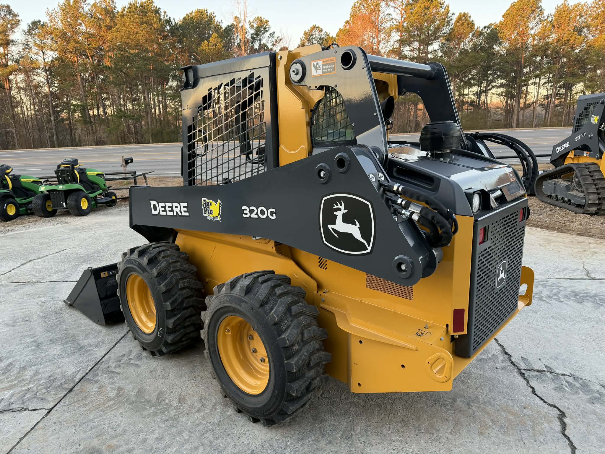 2025 John Deere 320G Image 3