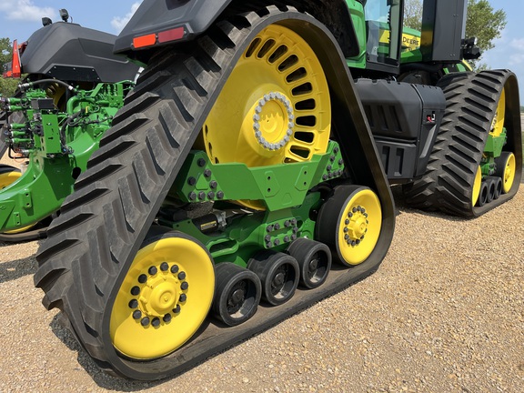 2025 John Deere 9RX 710 - Photo16