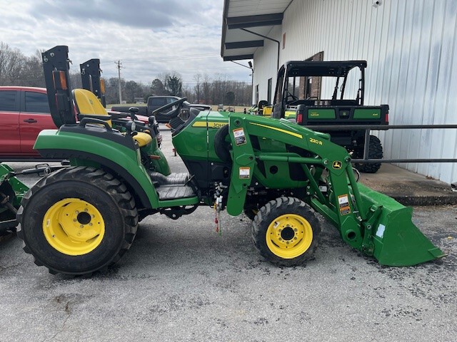 2023 John Deere 2032R