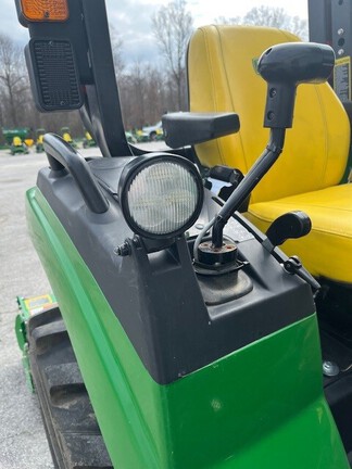 2023 John Deere 2032R