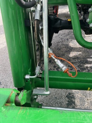 2023 John Deere 2032R