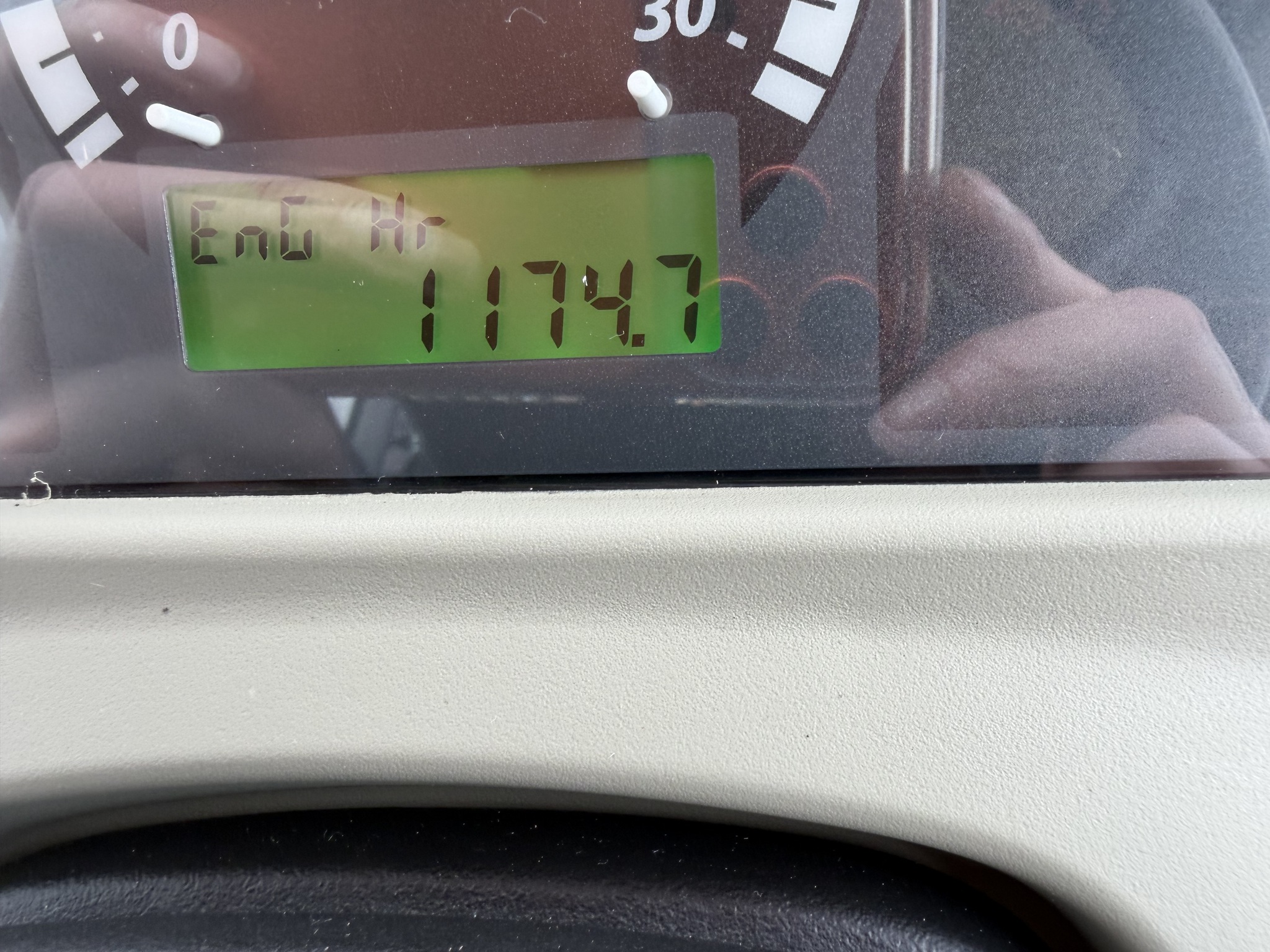 2018 John Deere 4052R Image 19