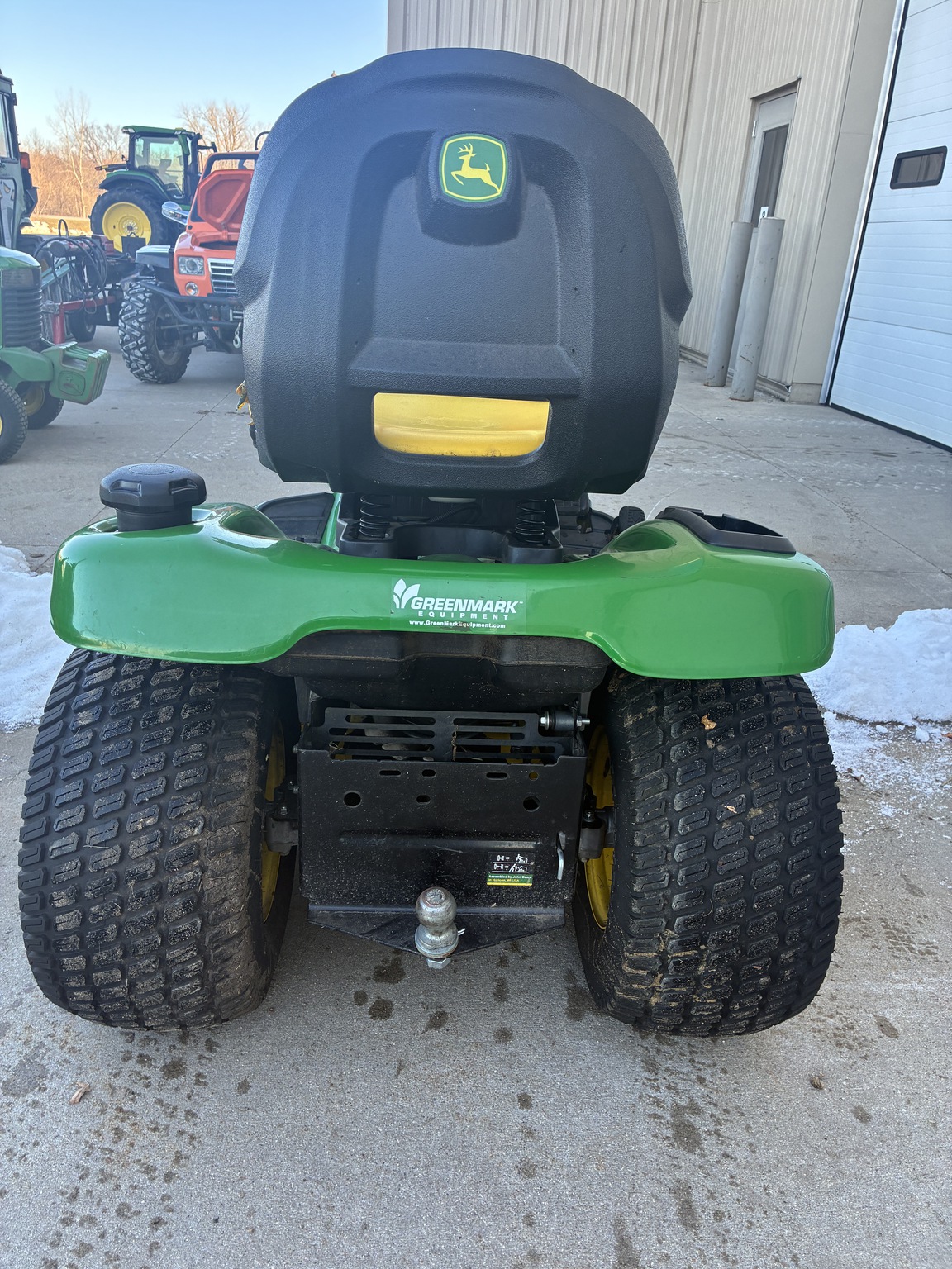 2018 John Deere X380 Image 5