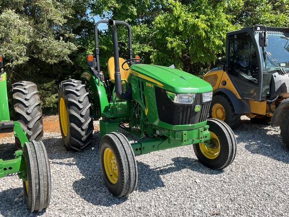 Photo of 2022 John Deere 5055E