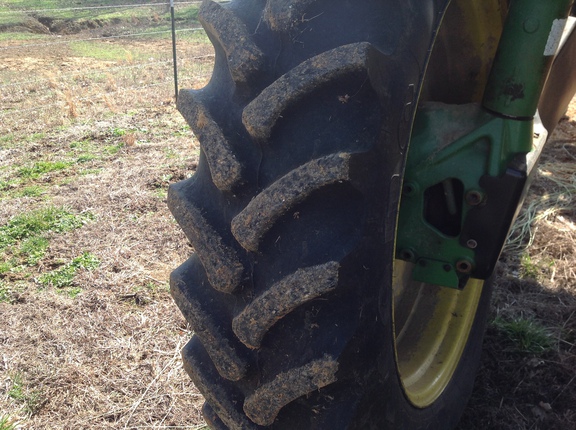 Photo of 2012 John Deere 4730