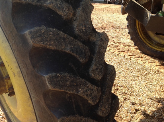 Photo of 2012 John Deere 4730