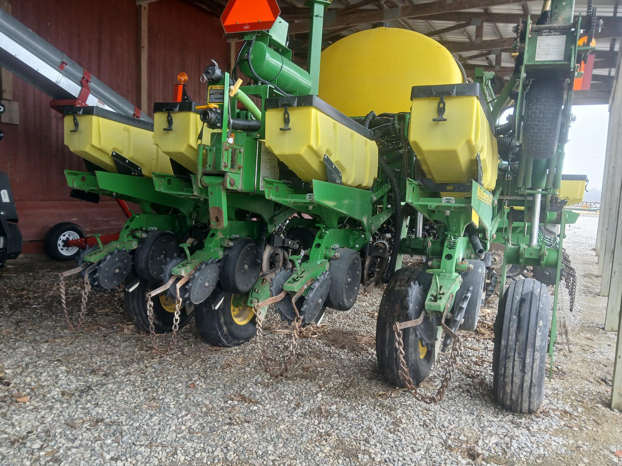 2012 John Deere 1770NT Image 2