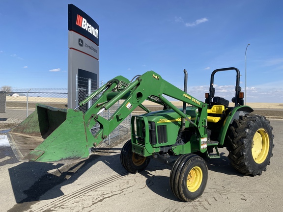 Photo of a 2003 John Deere 5320