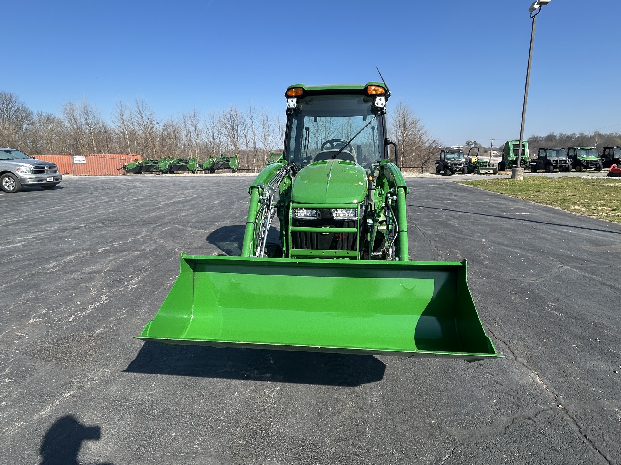  2025 John Deere 3033R at Heritage Tractor in Anderson, MO