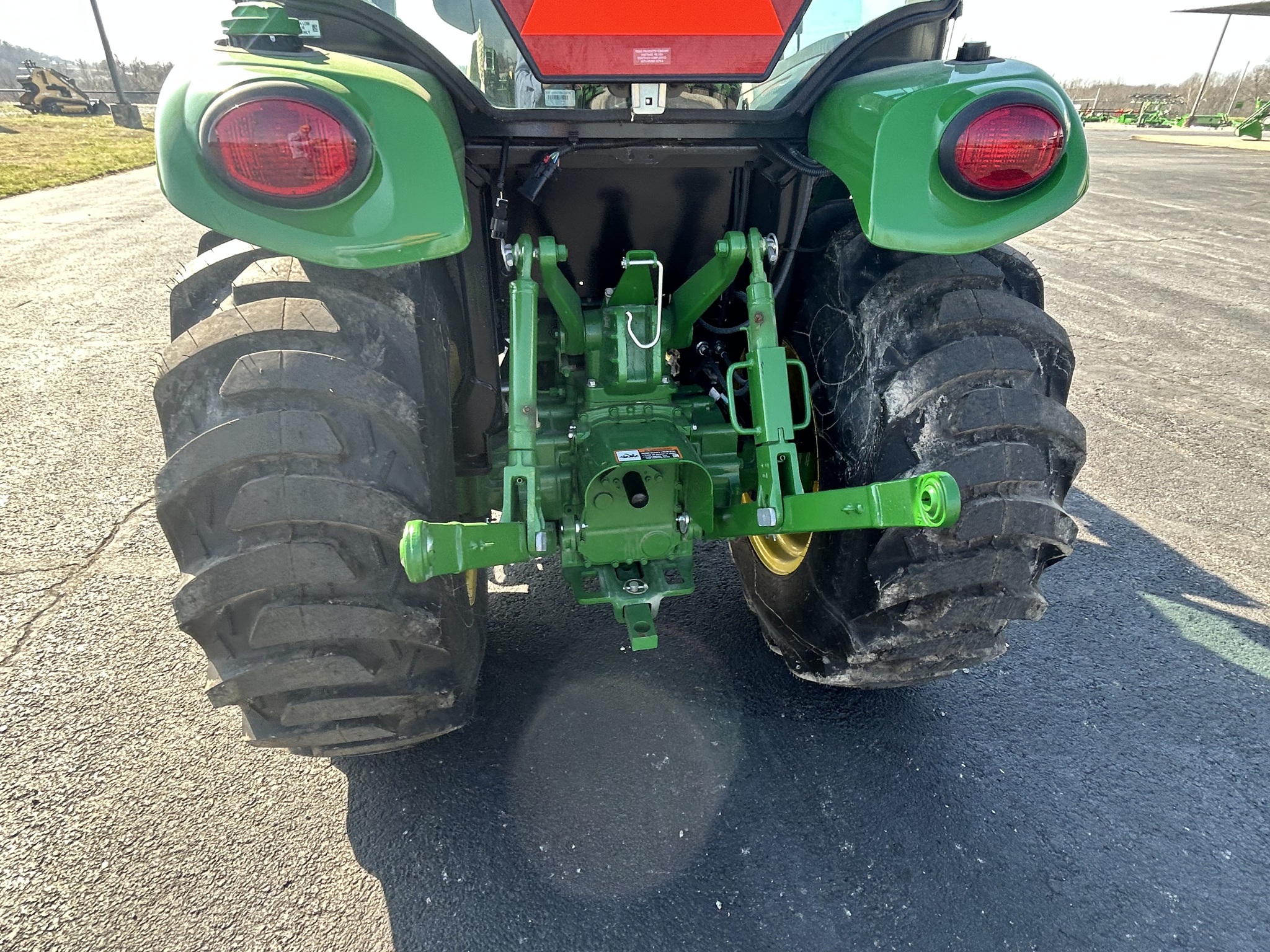  2025 John Deere 3033R at Heritage Tractor in Anderson, MO