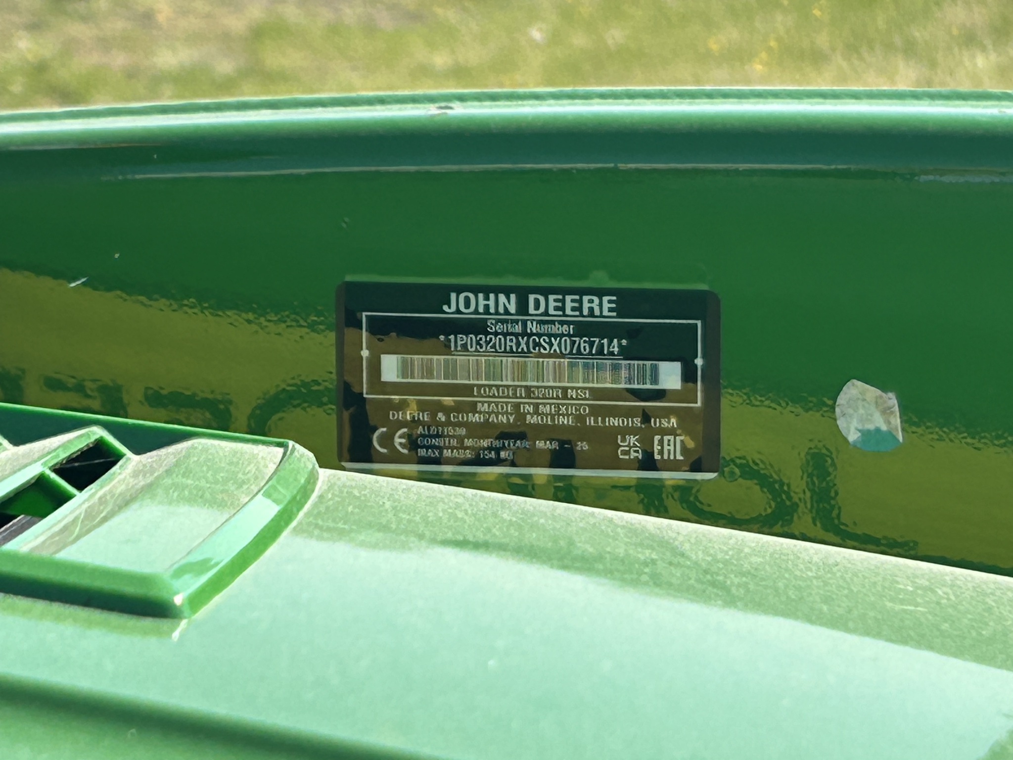  2025 John Deere 3033R at Heritage Tractor in Anderson, MO