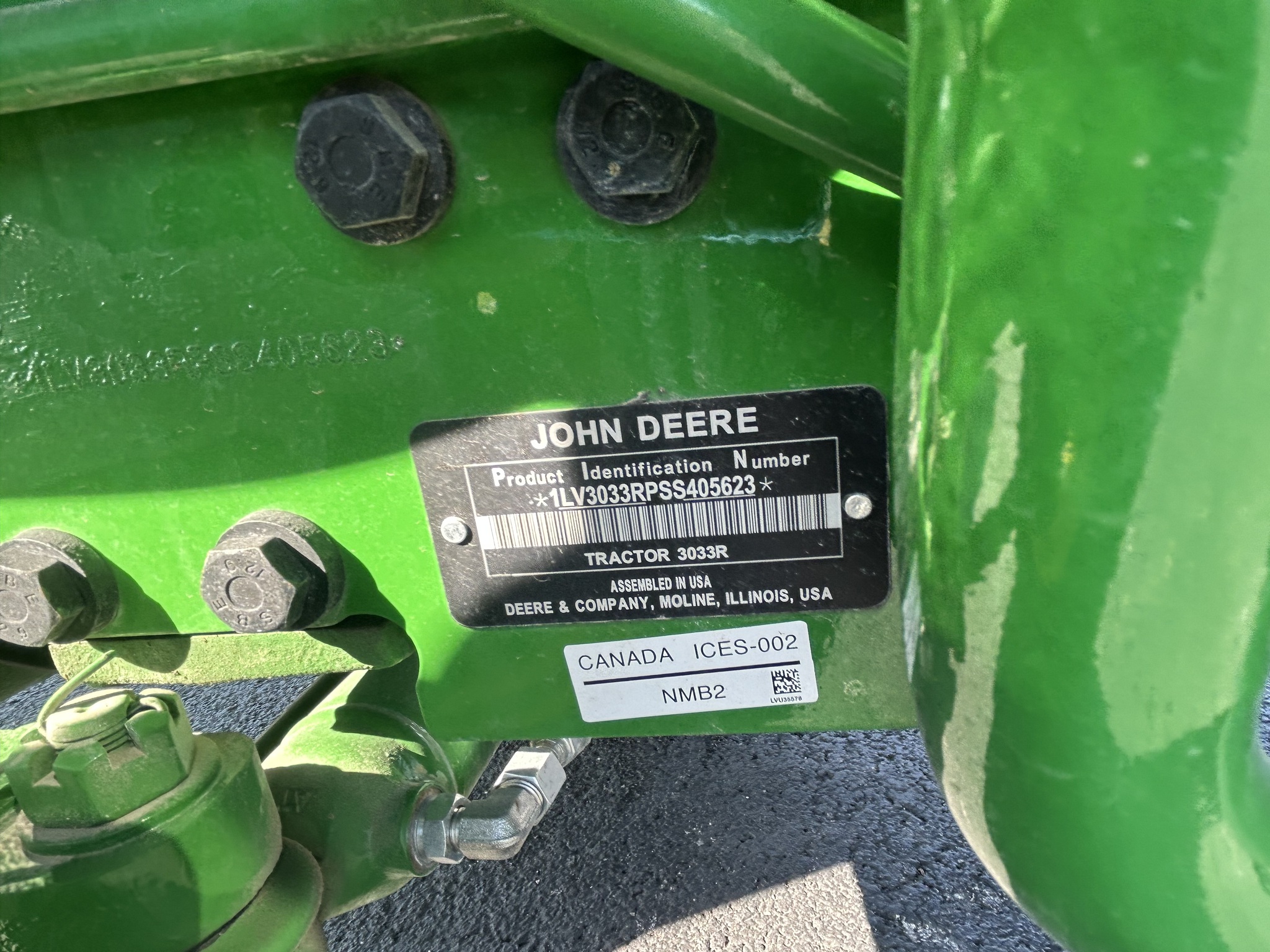  2025 John Deere 3033R at Heritage Tractor in Anderson, MO