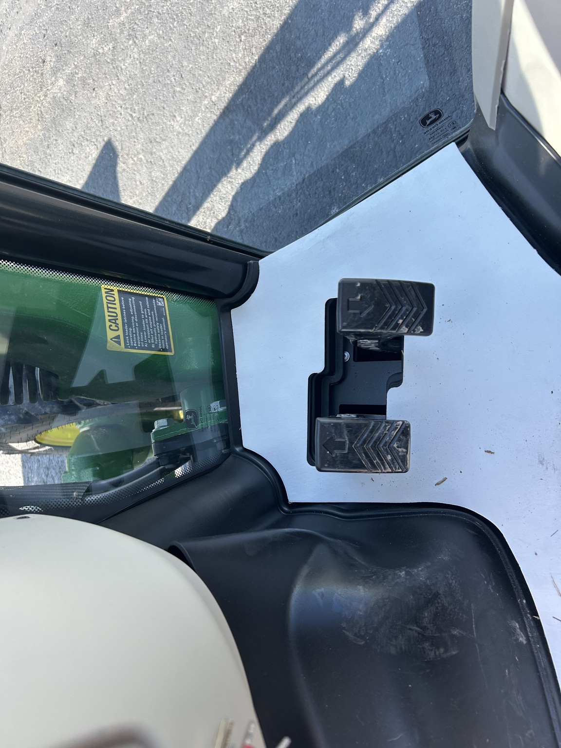  2025 John Deere 3033R at Heritage Tractor in Anderson, MO