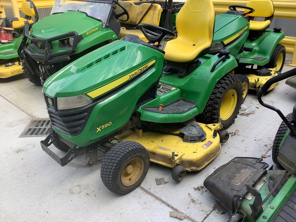 Photo of 2019 John Deere X590