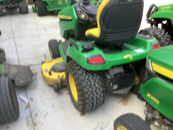 Photo of 2019 John Deere X590