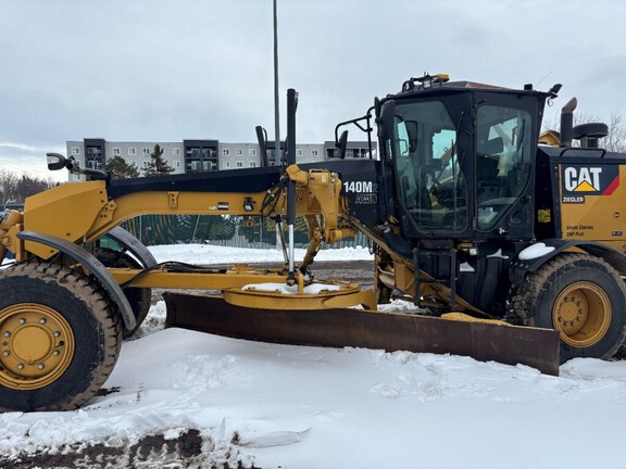 Photo of a 2014 Caterpillar 140M