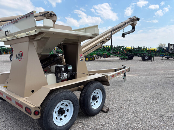 Used -- Unverferth 210 Seed Tenders at Koenig Equipment in Anna, OH - Photo3