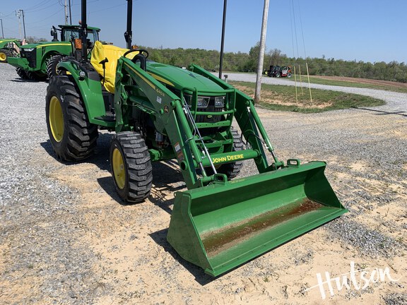 Photo of 2025 John Deere 4052R