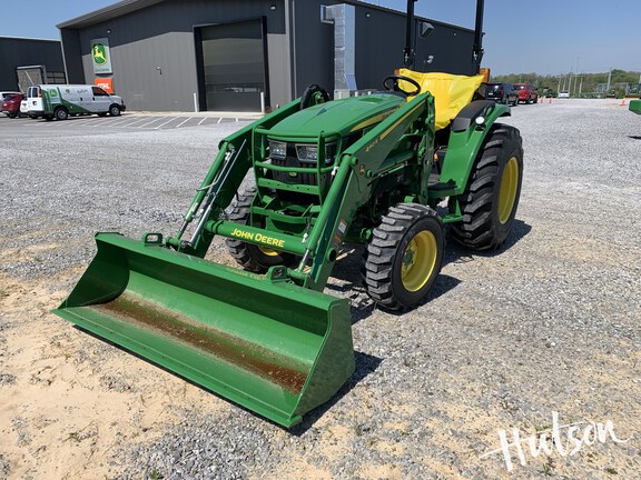 Photo of 2025 John Deere 4052R