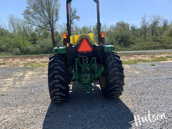 Photo of 2025 John Deere 4052R