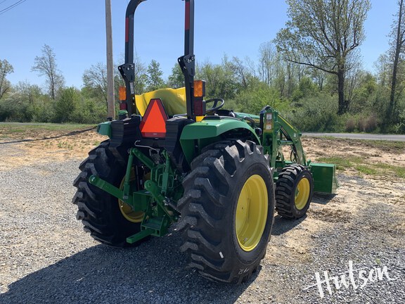 Photo of 2025 John Deere 4052R