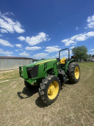 2019 John Deere 5090EL Photo 3