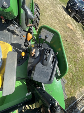 2019 John Deere 5090EL Photo 11