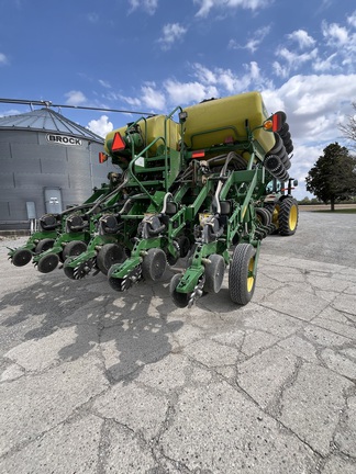 Photo of 2013 John Deere 1790