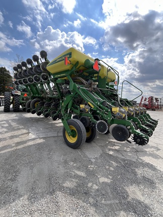 Photo of 2013 John Deere 1790