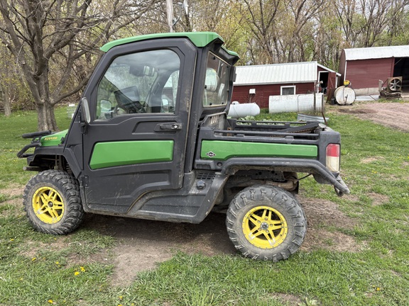  John Deere XUV 835R