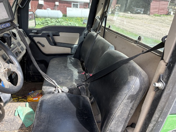 2021 John Deere XUV 835R - Photo13
