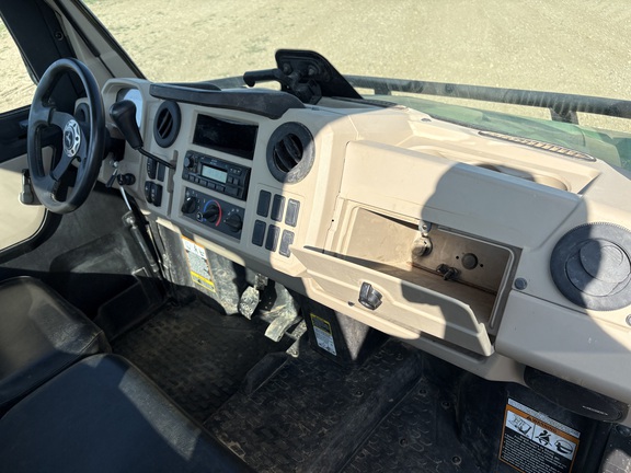 2021 John Deere XUV 835R - Photo14