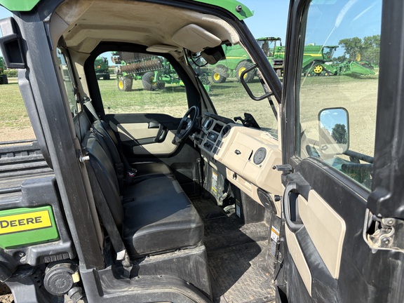 2021 John Deere XUV 835R - Photo13