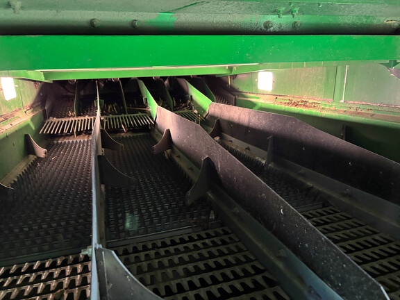 Used 2014 John Deere S670 Combines at Koenig Equipment in Anna, OH - Photo23