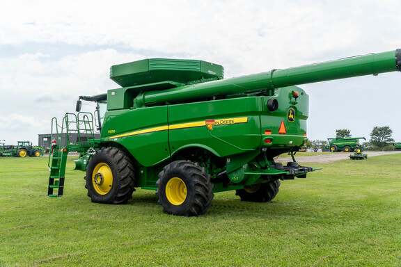 Used 2014 John Deere S670 Combines at Koenig Equipment in Anna, OH - Photo2