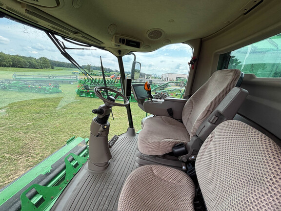 Used 2014 John Deere S670 Combines at Koenig Equipment in Anna, OH - Photo38