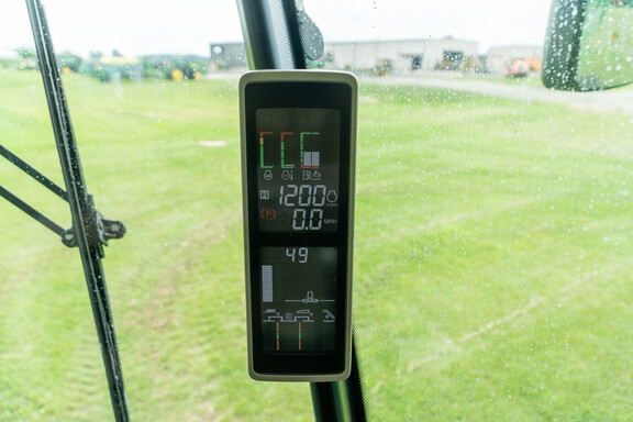 Used 2014 John Deere S670 Combines at Koenig Equipment in Anna, OH - Photo43